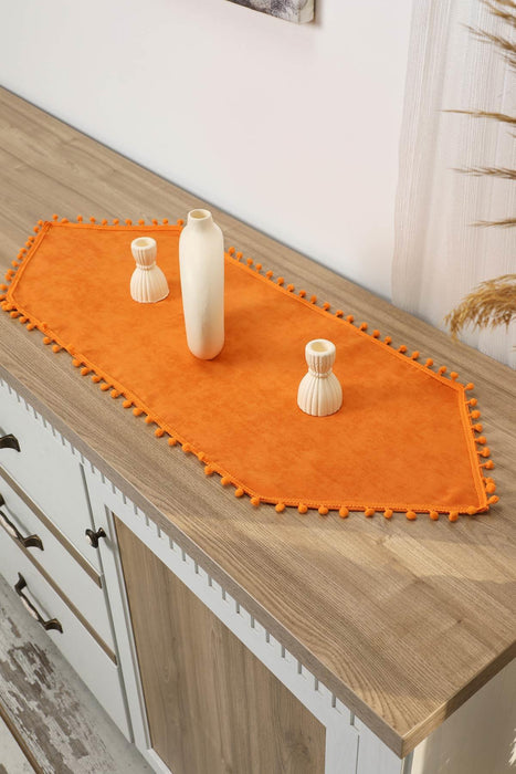 Elegant Knit Fabric Table Runner with Playful Pom-Pom Edges, Charming Pom-Pom Knit Table Runner for Cozy and Stylish Home Table Decor,R-20K