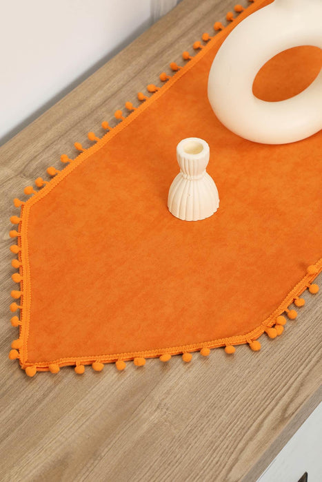 Elegant Knit Fabric Table Runner with Playful Pom-Pom Edges, Charming Pom-Pom Knit Table Runner for Cozy and Stylish Home Table Decor,R-20K