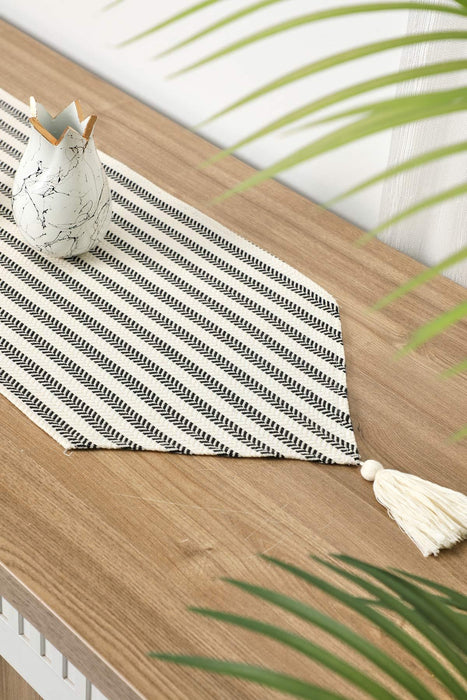 Striped Cotton Table Runner with Tassel 12 x 36 inches (30 x 90 cm) Machine Washable Table Cloth for Home Kitchen Decorations Parties, BBQ's, Everyday, Holidays,R-55K